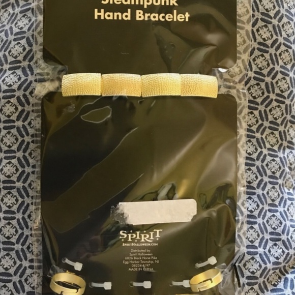 Spirit Halloween Steampunk Hand Bracelet – Costume Jewelry, NWT - Picture 2 of 2